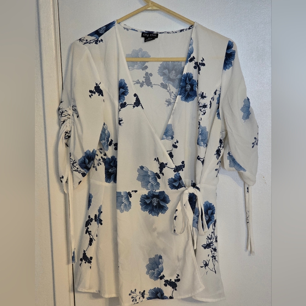 City Chic White and Blue Floral Blouse